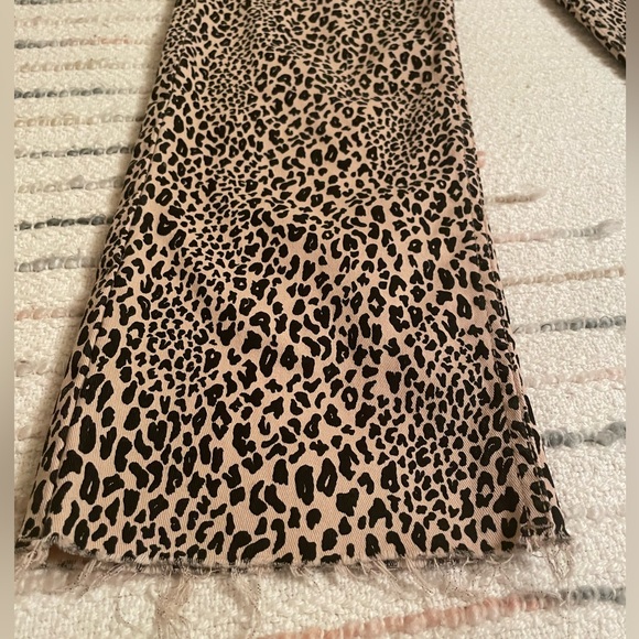 High waisted animal print pant - Picture 8 of 9